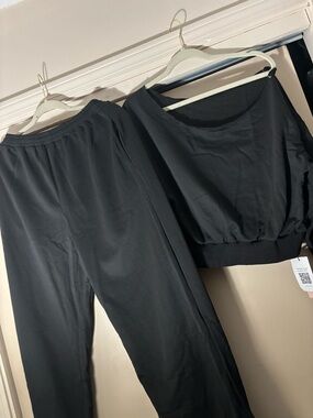 Black Two-Piece sweat Set - Solid Black
